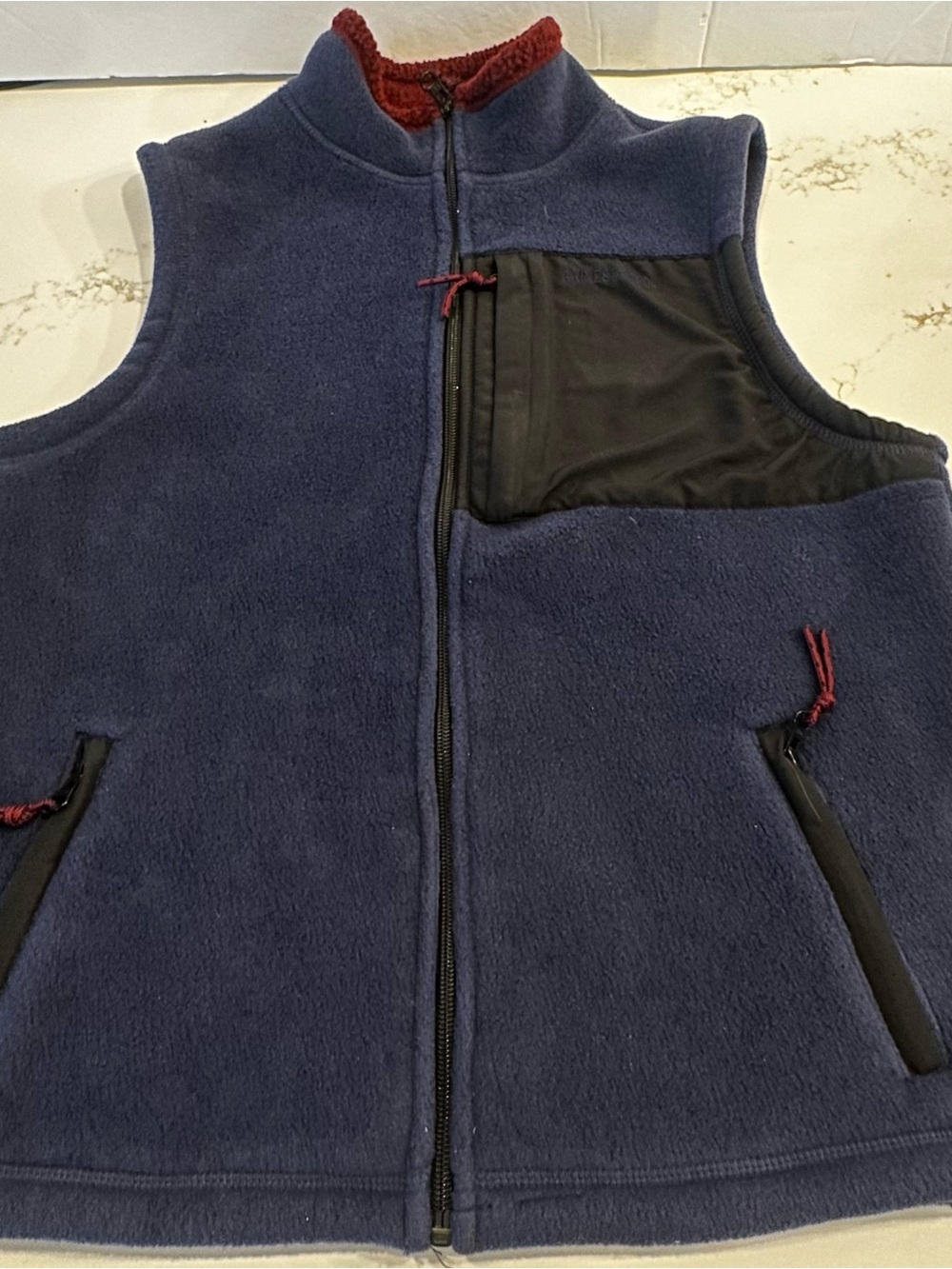 GAP Navy Fleece Vest with Black Chest Pocket and Maroon Trim